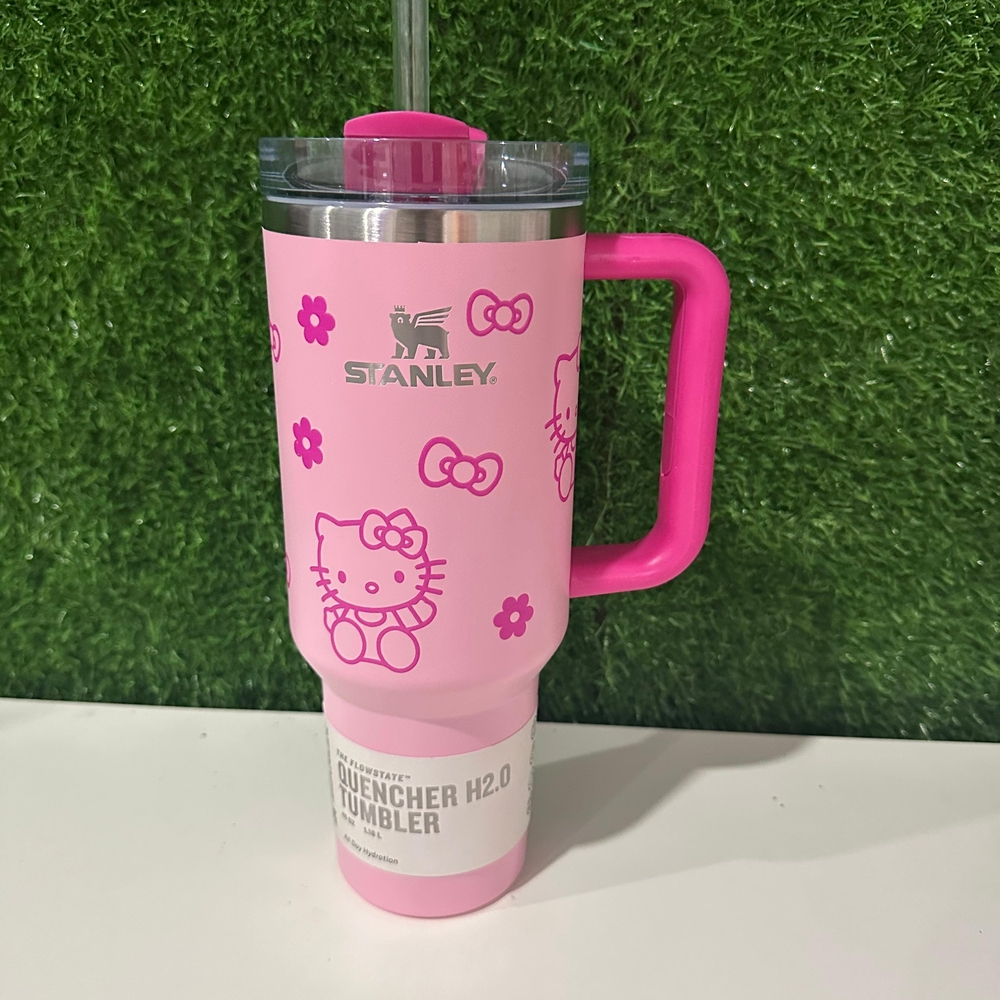 Stanley Pink Hello Kitty Quencher Tumbler